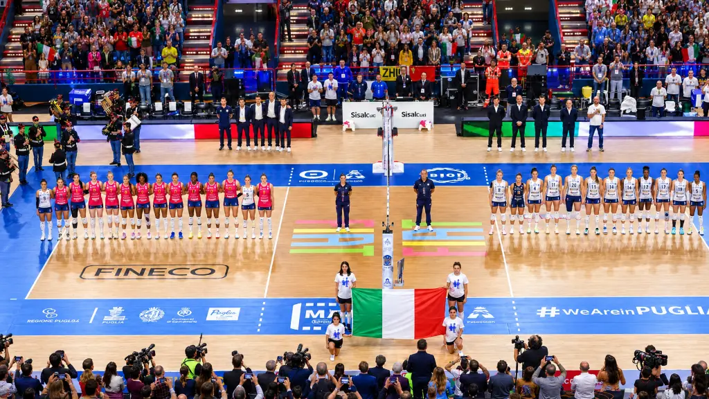 Cerimonia inaugurale di pallavolo in arena.webp